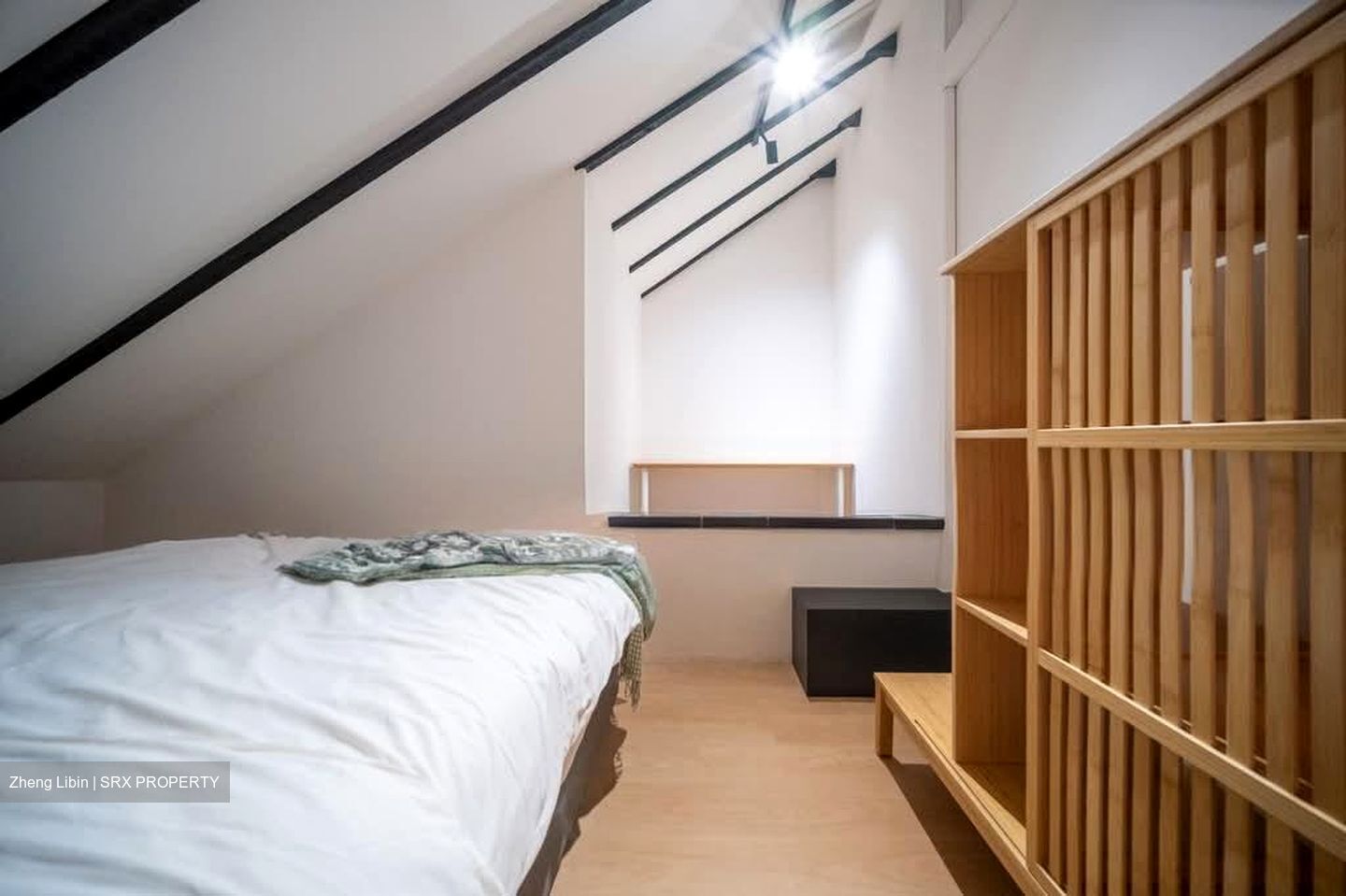 East Coast Road (D15), Apartment #602330031